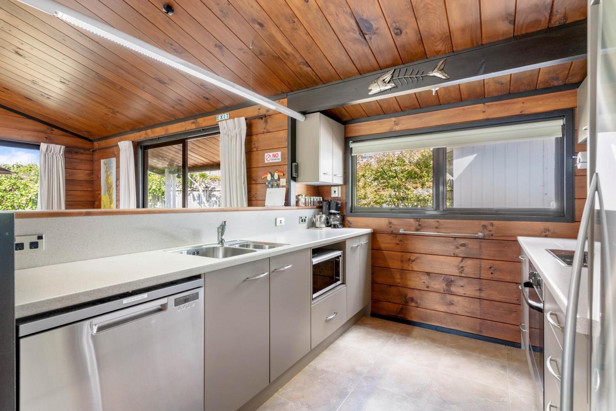 Pauanui Beach House Suntrap المظهر الخارجي الصورة