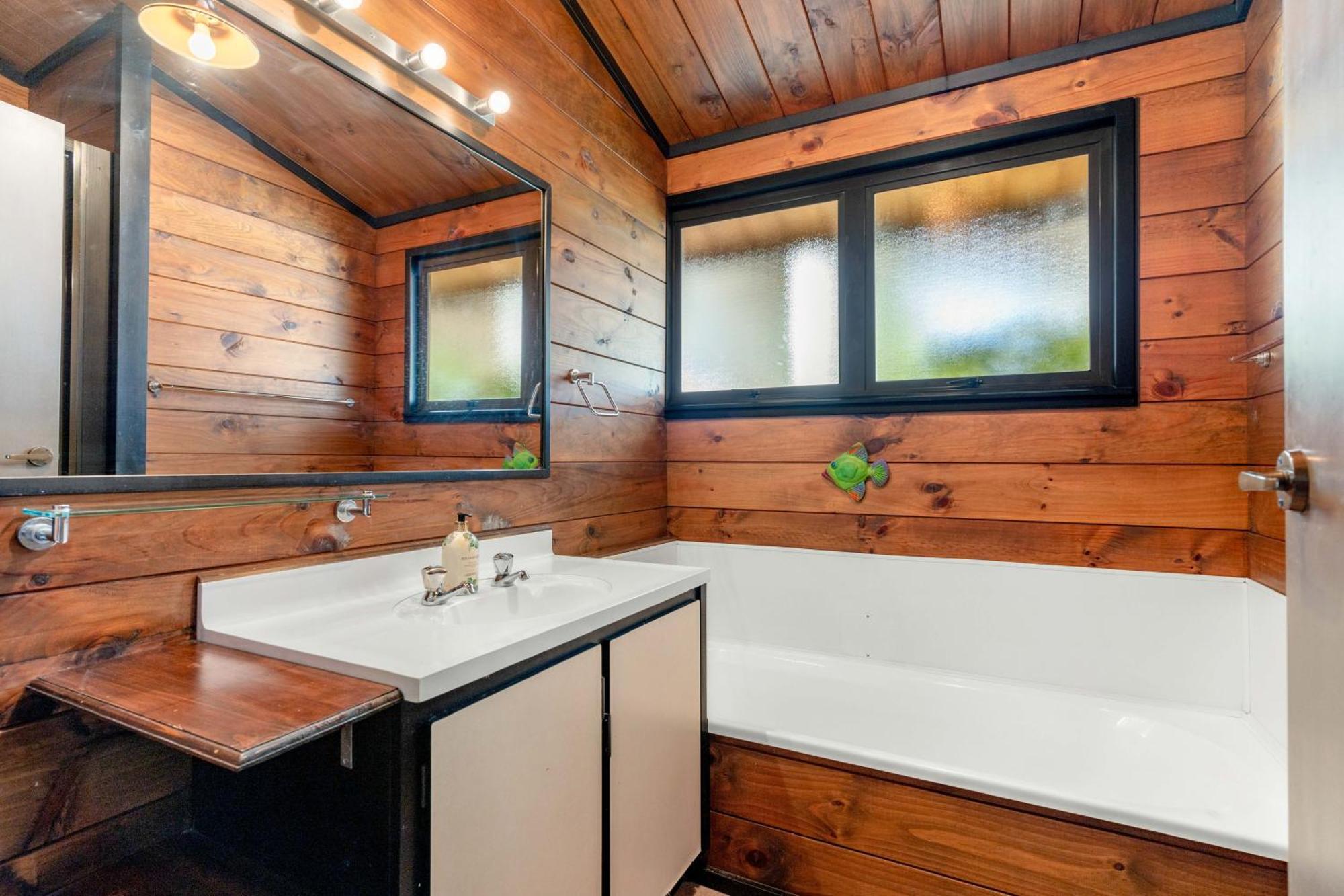 Pauanui Beach House Suntrap المظهر الخارجي الصورة